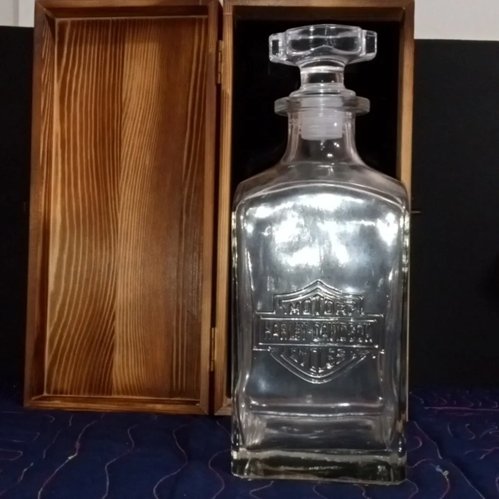 Harley-Davidson Square 32 oz. Decanter w/Bar and Shield Shaped Stopper